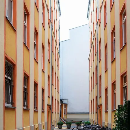 Rosenthaler Calling - Rooftop Apartment+a/c *