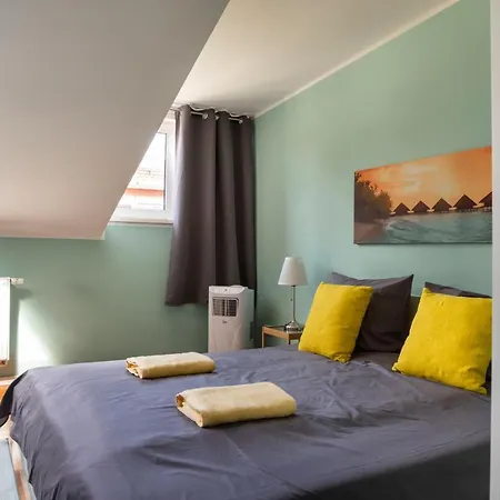 Rosenthaler Calling - Rooftop Apartment+a/c *