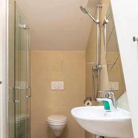 Rosenthaler Calling - Rooftop Apartment+a/c Daire